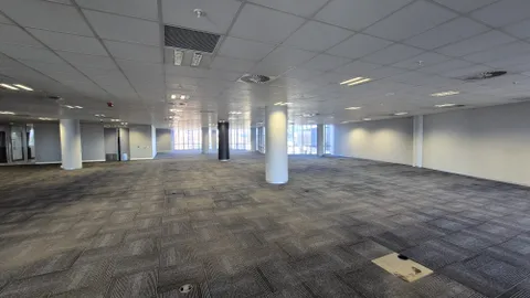 102 Rivonia Road, Sandton has a 1311m² Office Space Available To Let (6)